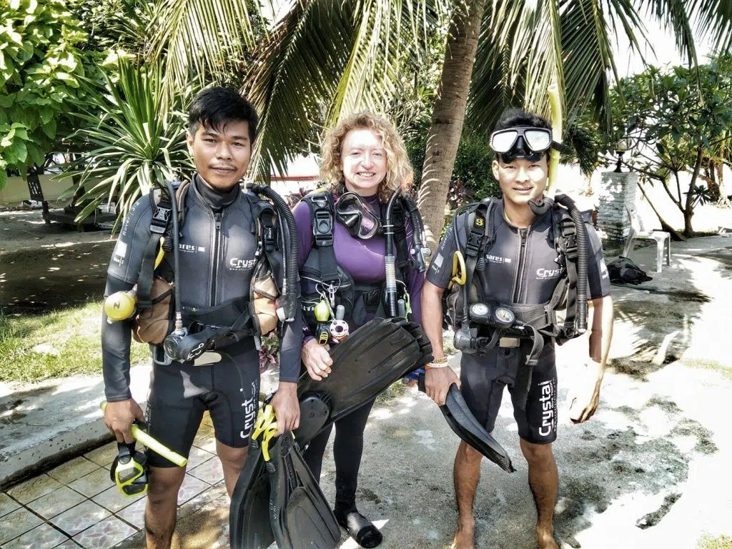 crystaldive.com marine conservation koh tao jenny dowling