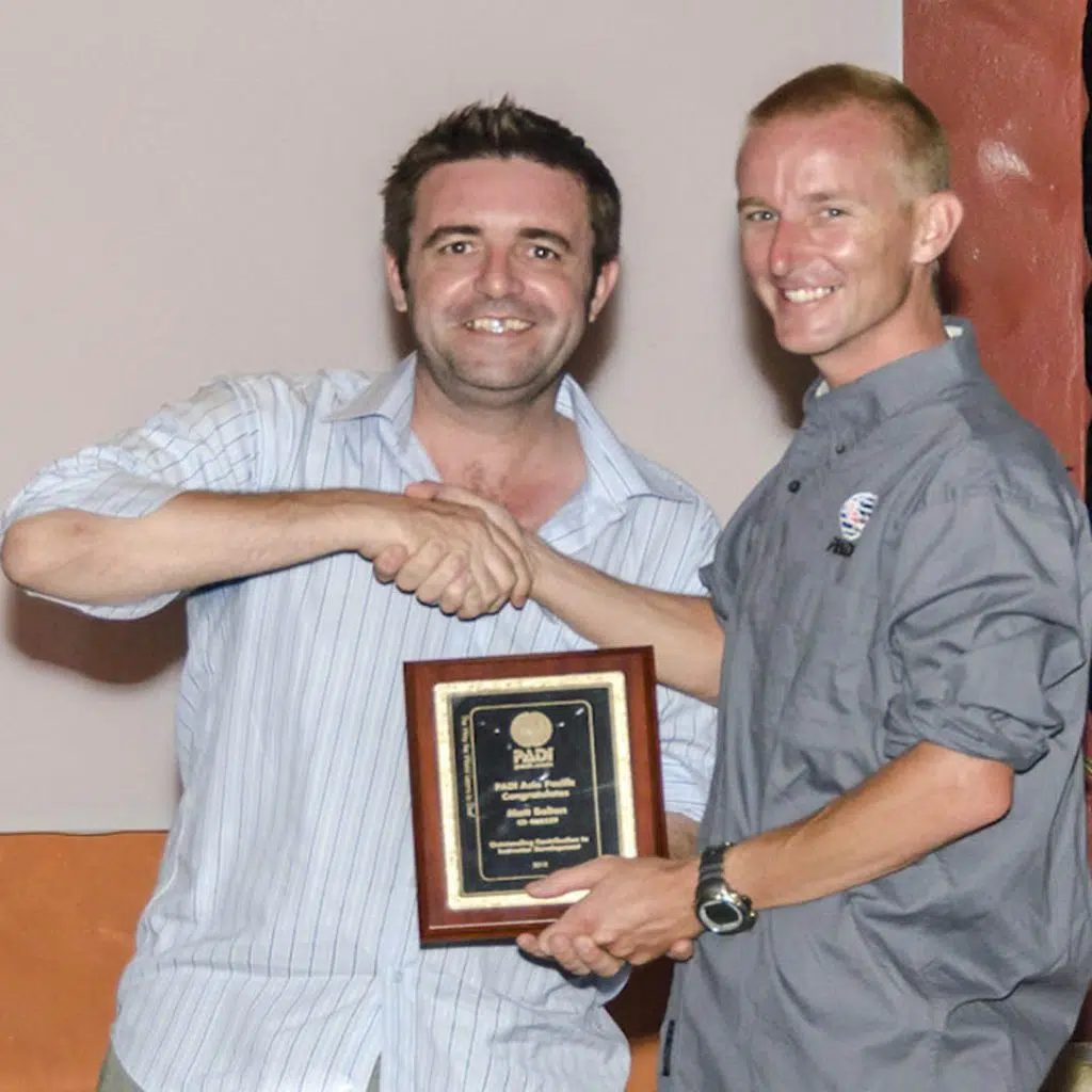 idc-koh-tao-matt-bolton-padi-course-director-awards-tosh